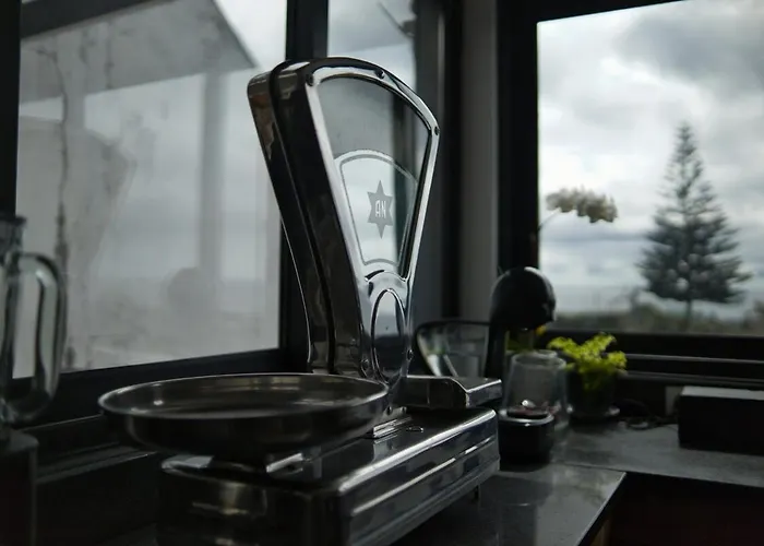 Villa Azores Awaits Ribeira das Tainhas