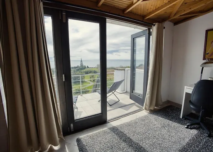 Azores Awaits Villa Ribeira das Tainhas